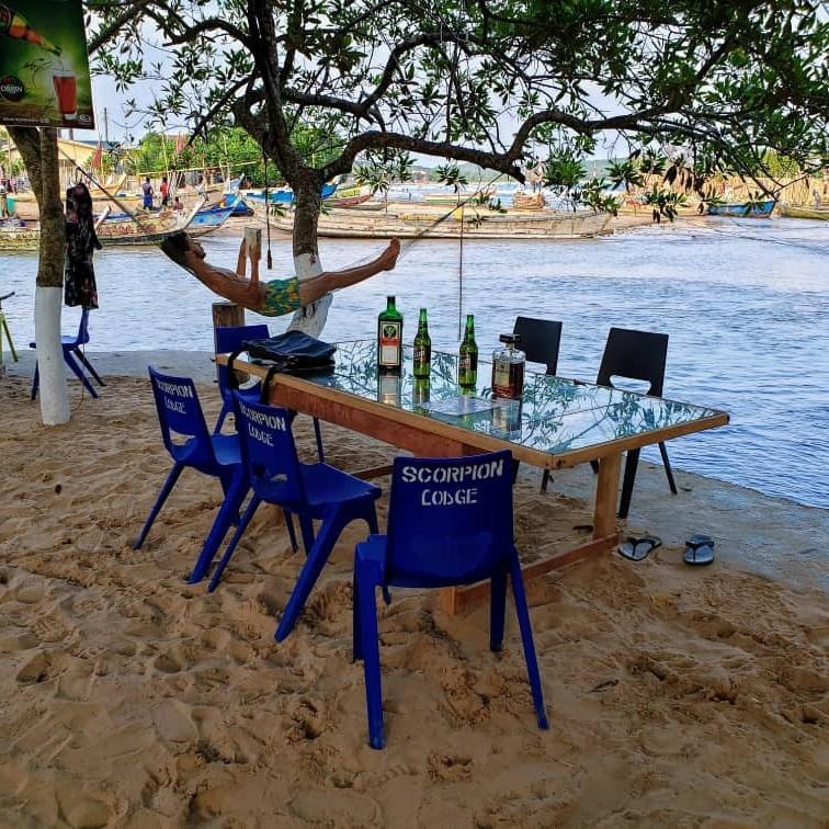 Scorpion Hill Lodge Busua Dış mekan fotoğraf